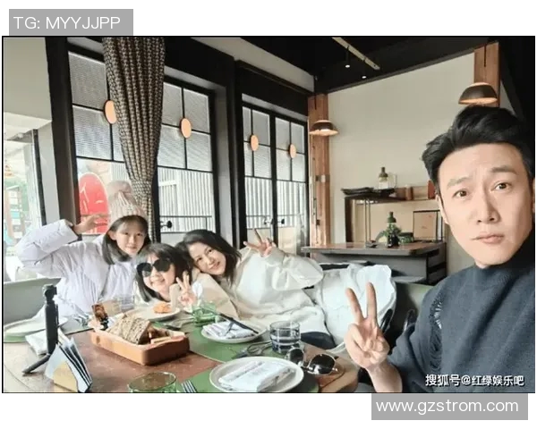 足球明星漳州女友名单曝光附详细照片揭示他们的爱情故事与生活点滴